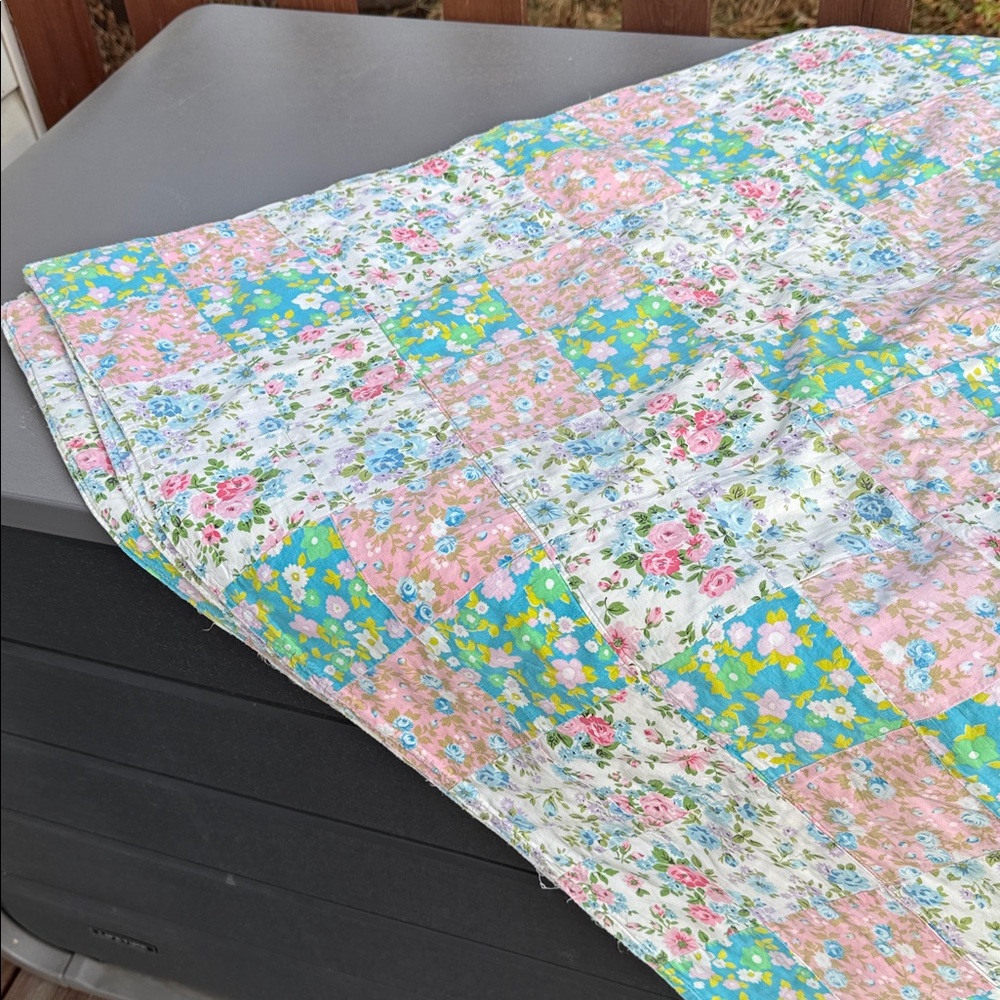 Vintage 60s(est) full-size Floral SLPR Blue Symphony Patchwork rag Quilt boho
